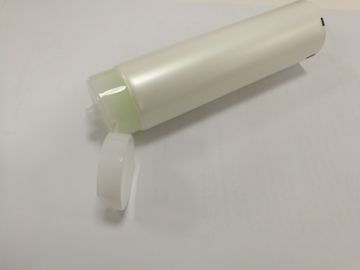 फेशियल क्लीन्ज़र पर्ल व्हाइट प्लास्टिक स्क्वीज़ ट्यूब्स PBL Dia 40 और 170mm हाइट 100 ग्रा